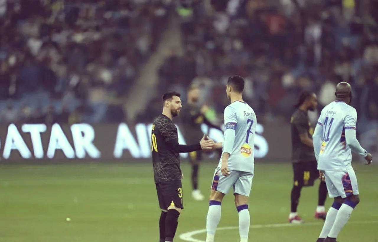 包含巴特勒焦点对战，梅西与30激战澳大利亚队分钟，险胜胜负难料！引发球迷热议的词条