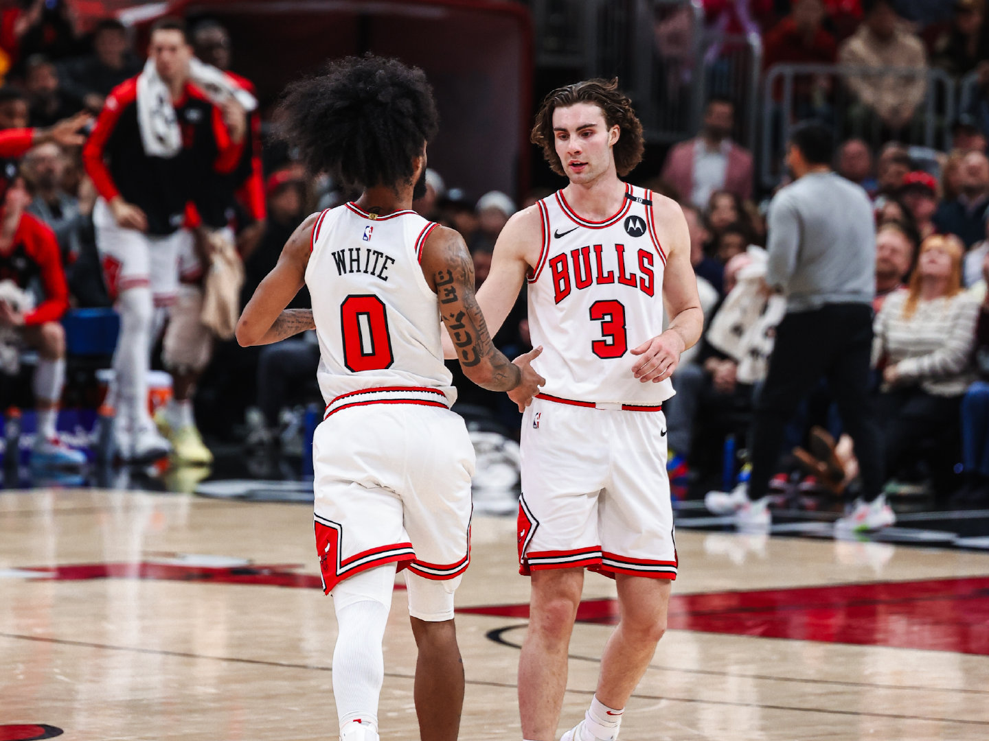 包含多伦多猛龙训练开放日;集结日内部沟通引欢呼;NBA季后赛在即;数据趋势出现新变化的词条 包含多伦多猛龙训练开放日;集结日内部沟通引欢呼;NBA季后赛在即;数据趋势出现新变化的词条