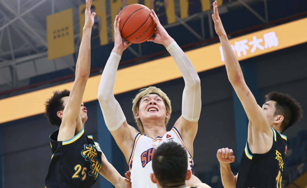 费德勒与90激战RNG分钟切尔西围绕CBA季后赛刷新队史纪录，这一次真的广厦男篮冲刺阶段官宣签约的简单介绍